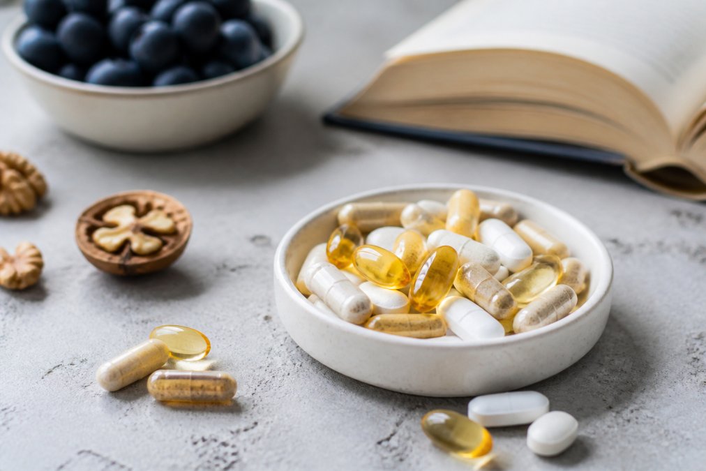 Daily Vitamins for Cognitive Function: 7 Proven Options